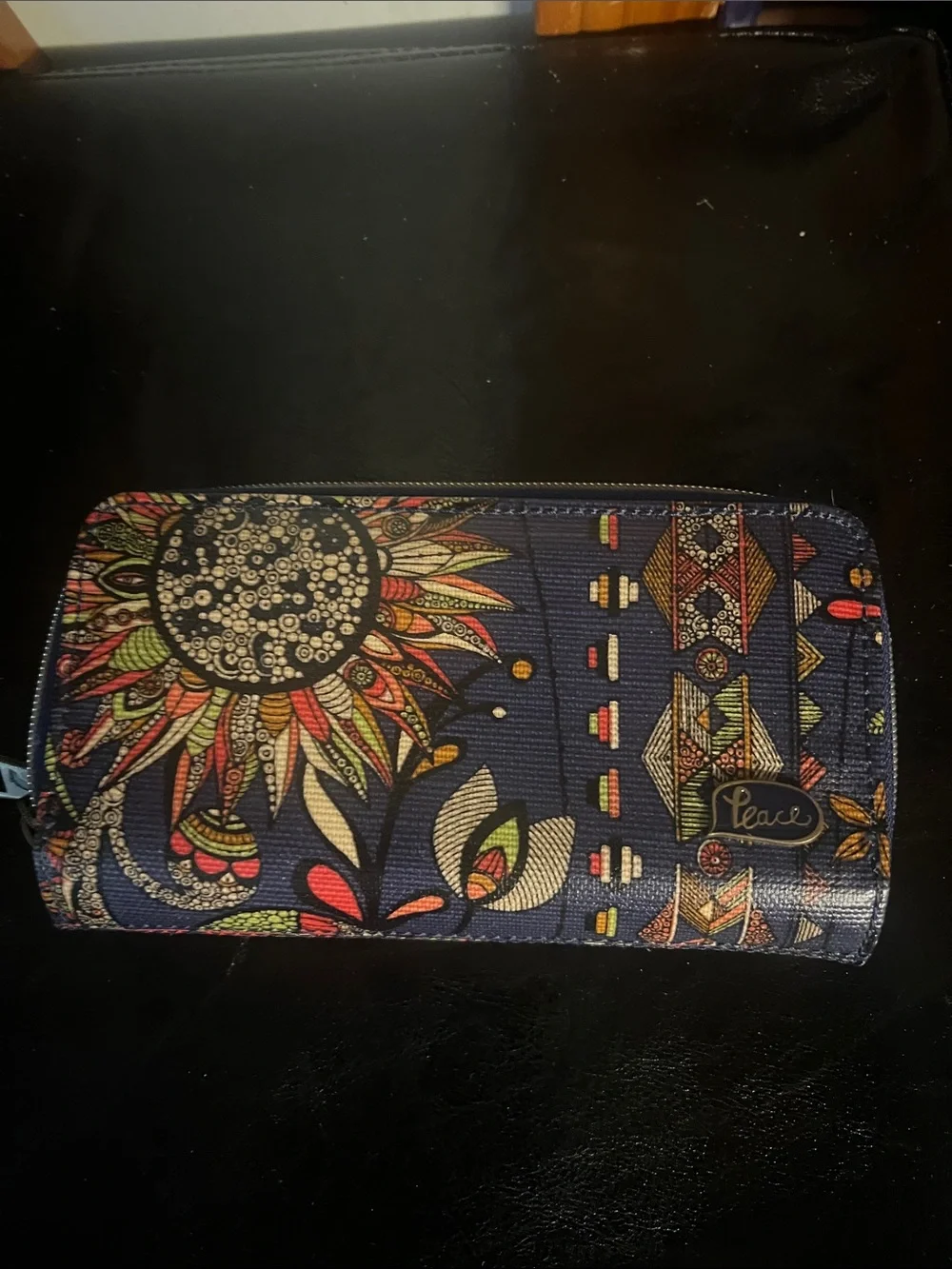 New Sakroots Boho Artist Circle Triple Zip Wallet